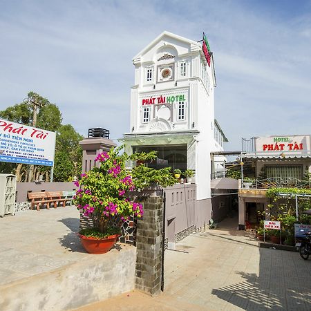 דואונג דונג Phat Tai Hotel מראה חיצוני תמונה