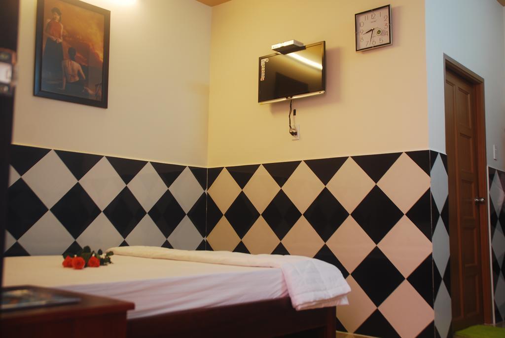 דואונג דונג Phat Tai Hotel מראה חיצוני תמונה