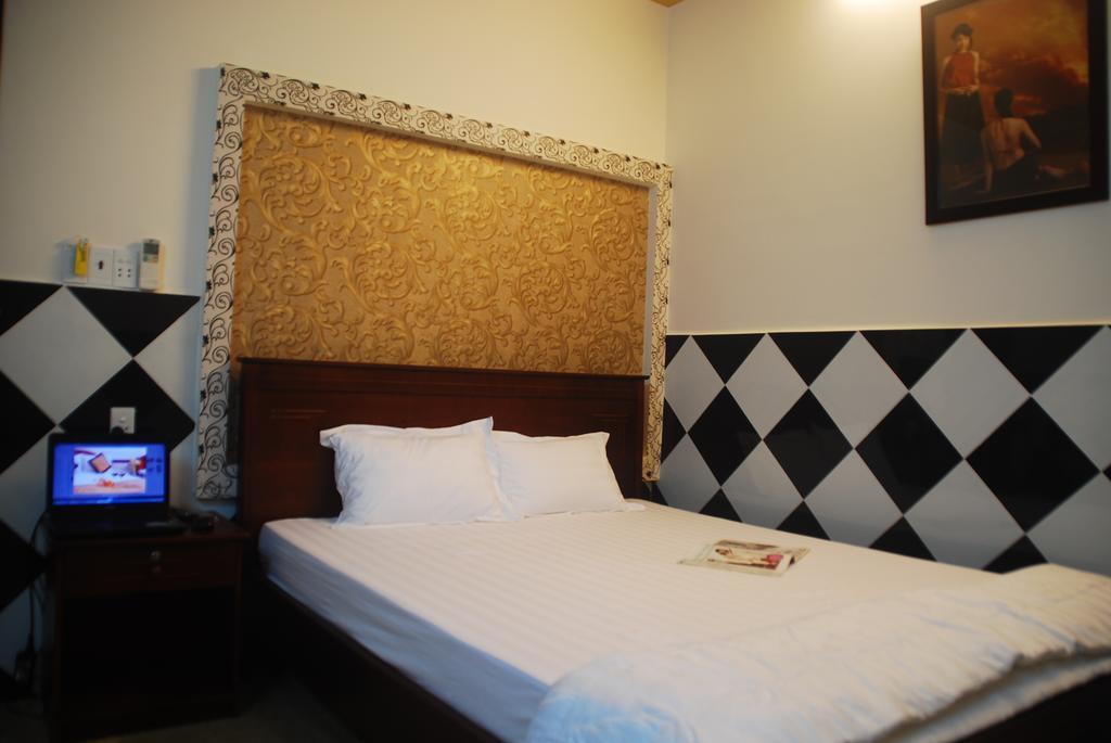 דואונג דונג Phat Tai Hotel מראה חיצוני תמונה