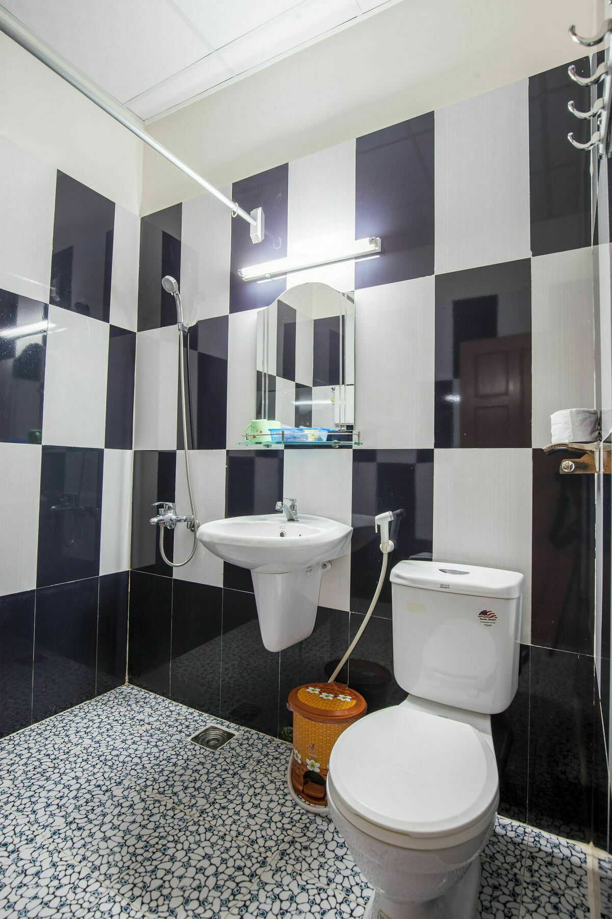 דואונג דונג Phat Tai Hotel מראה חיצוני תמונה